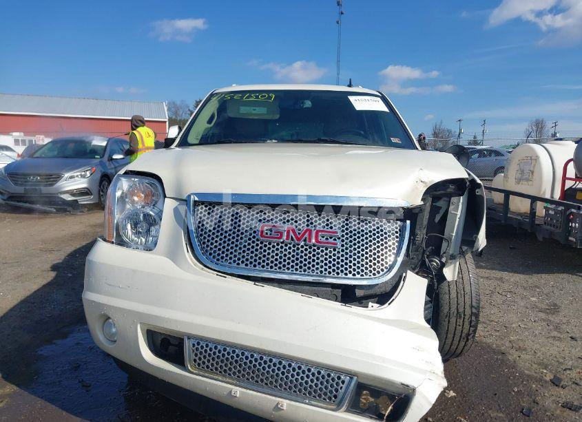 Photo 12 of 2010 Gmc Yukon XL 1500 DENALI (VIN 1GKUKMEF6AR157775)