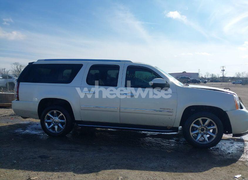 Photo 13 of 2010 Gmc Yukon XL 1500 DENALI (VIN 1GKUKMEF6AR157775)
