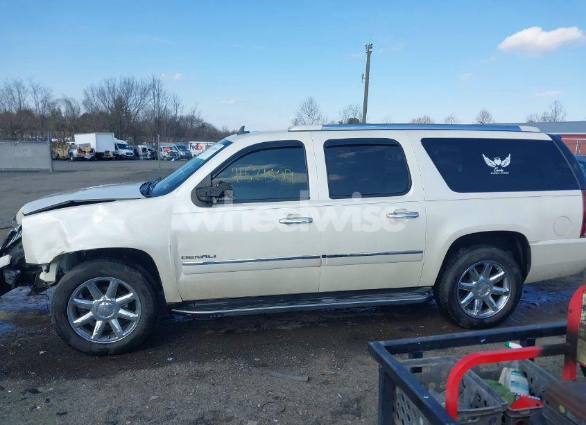 Photo 14 of 2010 Gmc Yukon XL 1500 DENALI (VIN 1GKUKMEF6AR157775)