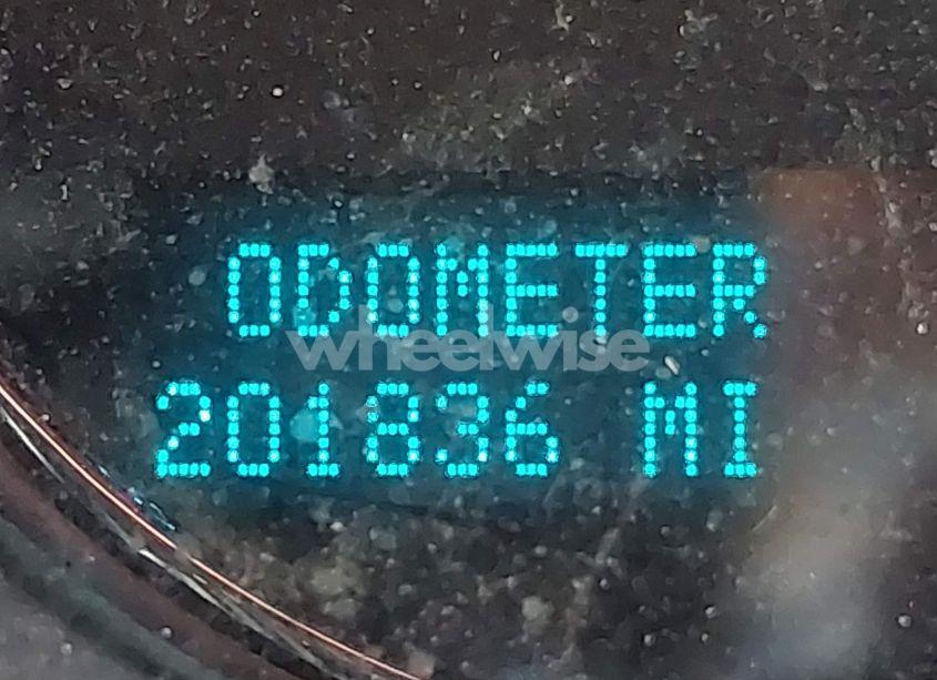 Photo 15 of 2010 Gmc Yukon XL 1500 DENALI (VIN 1GKUKMEF6AR157775)