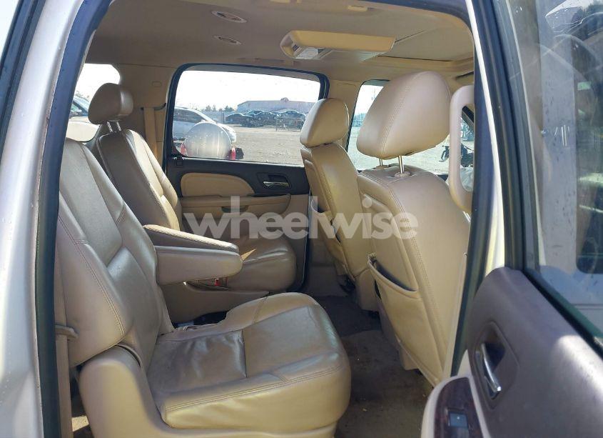 Photo 8 of 2010 Gmc Yukon XL 1500 DENALI (VIN 1GKUKMEF6AR157775)