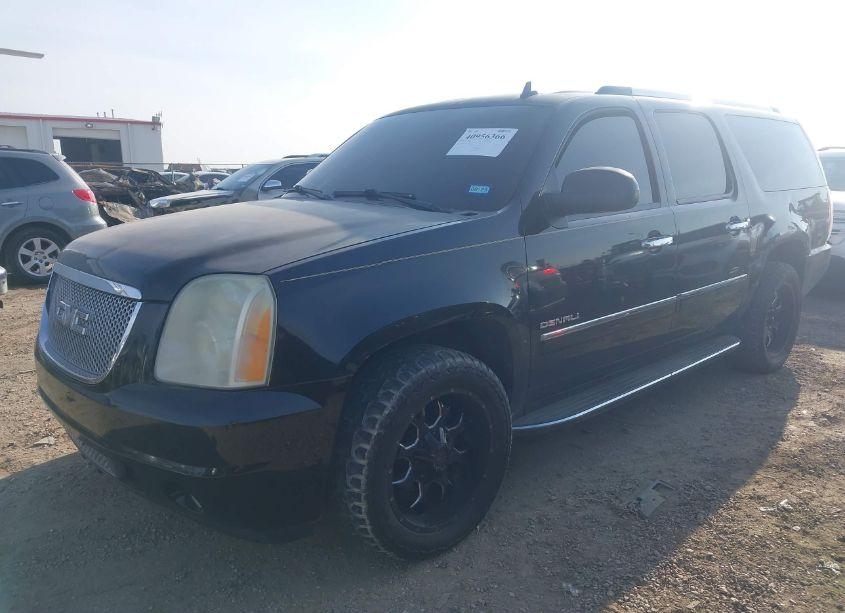 Photo 2 of 2010 Gmc Yukon XL 1500 DENALI (VIN 1GKUKMEF7AR286575)