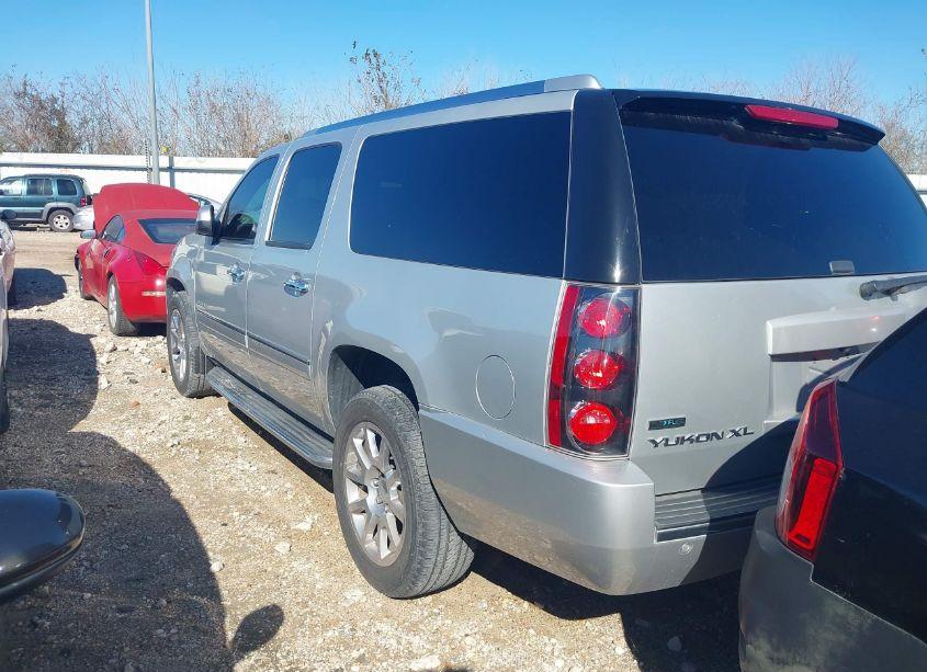 Photo 3 of 2010 Gmc Yukon XL 1500 DENALI (VIN 1GKUKMEF9AR185375)