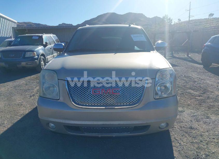 Photo 12 of 2010 Gmc Yukon XL 1500 DENALI (VIN 1GKUKMEF9AR193007)