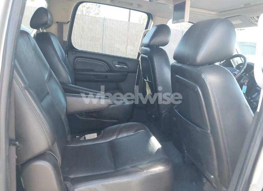 Photo 8 of 2010 Gmc Yukon XL 1500 DENALI (VIN 1GKUKMEF9AR193007)