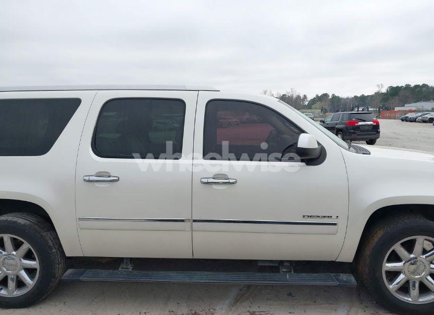 Photo 13 of 2010 Gmc Yukon XL 1500 DENALI (VIN 1GKUKMEFXAR218674)
