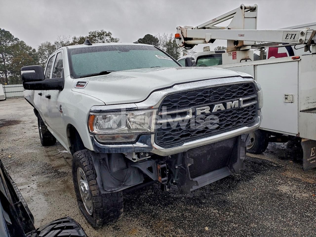 2023 RAM 2500 TRADESMAN (VIN 1GMDU03E9XD176900) main photo