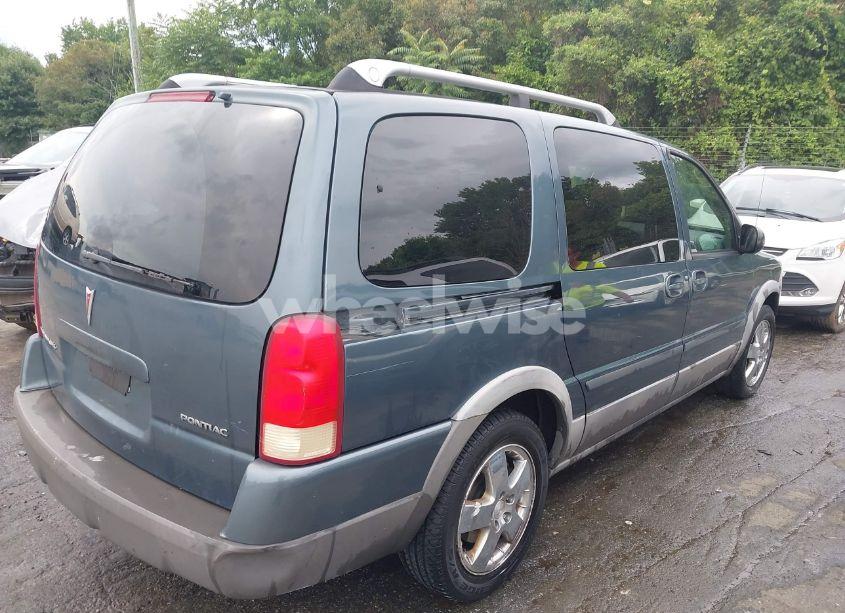 Photo 4 of 2005 Pontiac Montana SV6 FWD (VIN 1GMDV33L05D230093)