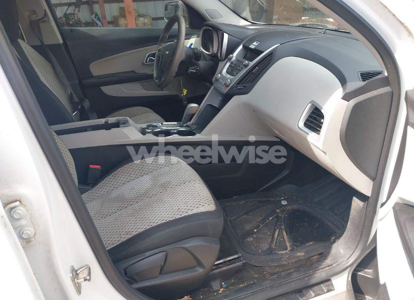 Photo 5 of 2014 Chevrolet Equinox LS (VIN 1GNALAEK1EZ123005)