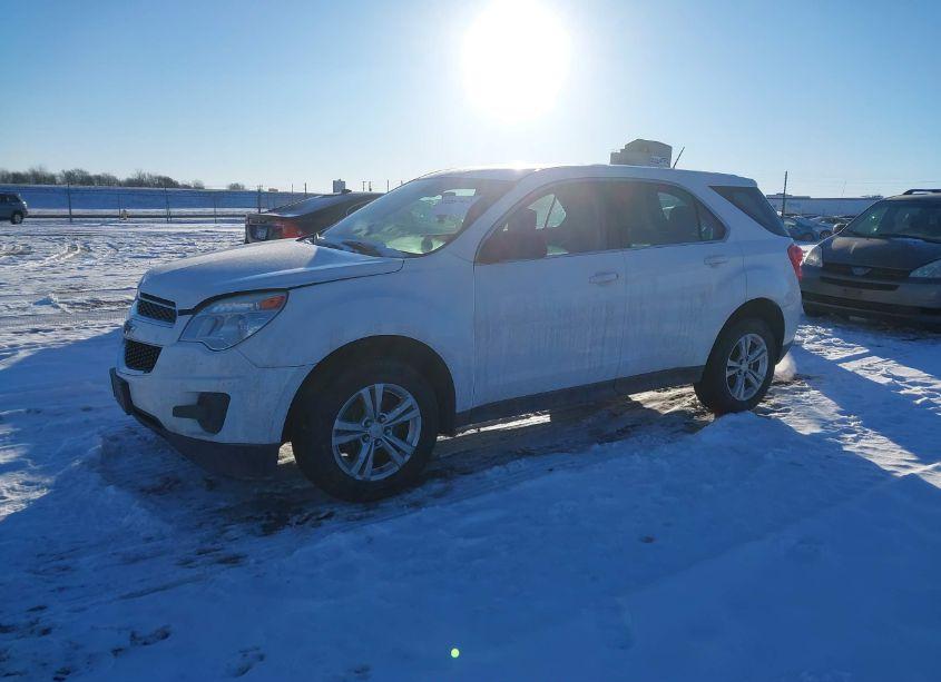 Photo 2 of 2015 Chevrolet Equinox LS (VIN 1GNALAEK1FZ113558)