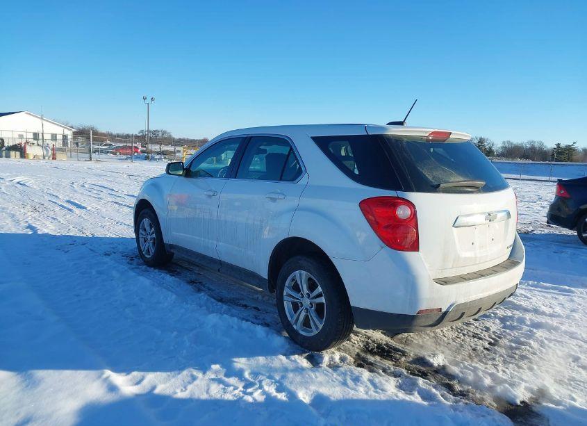 Photo 3 of 2015 Chevrolet Equinox LS (VIN 1GNALAEK1FZ113558)