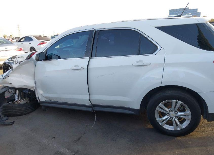 Photo 15 of 2014 Chevrolet Equinox LS (VIN 1GNALAEK2EZ104818)