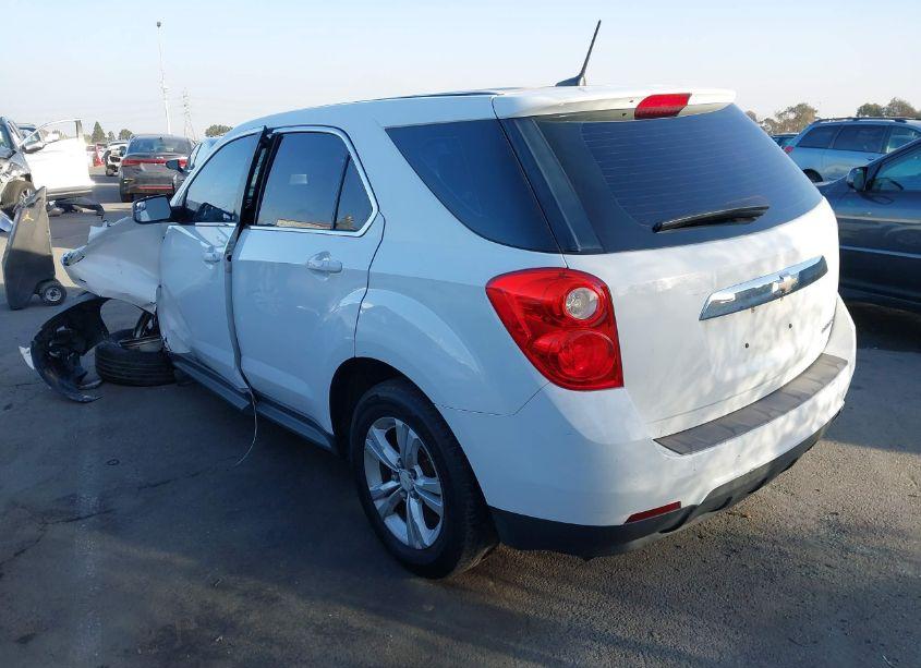 Photo 3 of 2014 Chevrolet Equinox LS (VIN 1GNALAEK2EZ104818)