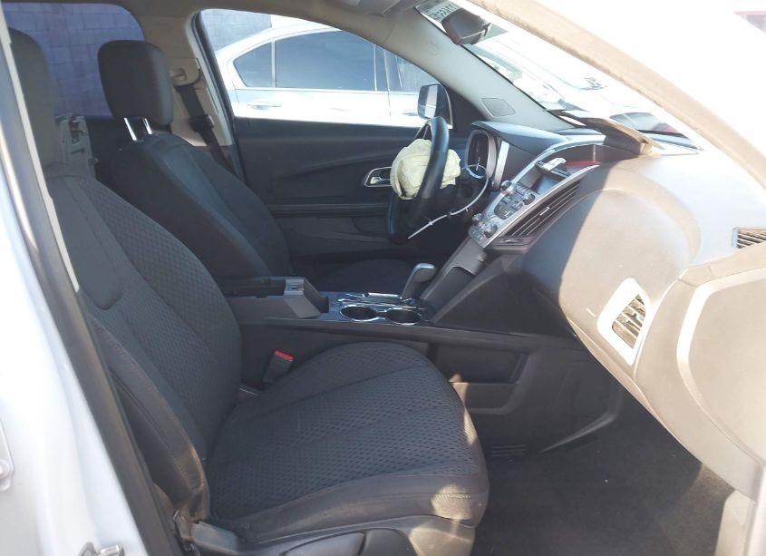 Photo 5 of 2014 Chevrolet Equinox LS (VIN 1GNALAEK2EZ104818)