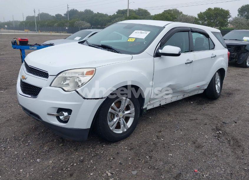Photo 2 of 2014 Chevrolet Equinox LS (VIN 1GNALAEK2EZ138919)