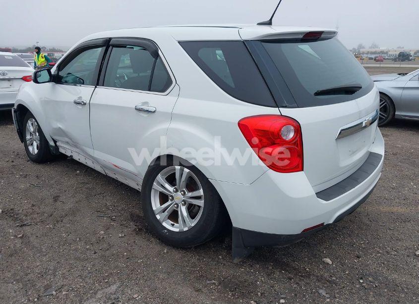 Photo 3 of 2014 Chevrolet Equinox LS (VIN 1GNALAEK2EZ138919)