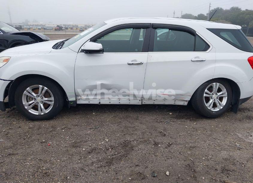 Photo 6 of 2014 Chevrolet Equinox LS (VIN 1GNALAEK2EZ138919)