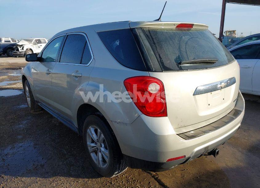 Photo 3 of 2014 Chevrolet Equinox LS (VIN 1GNALAEK4EZ103847)