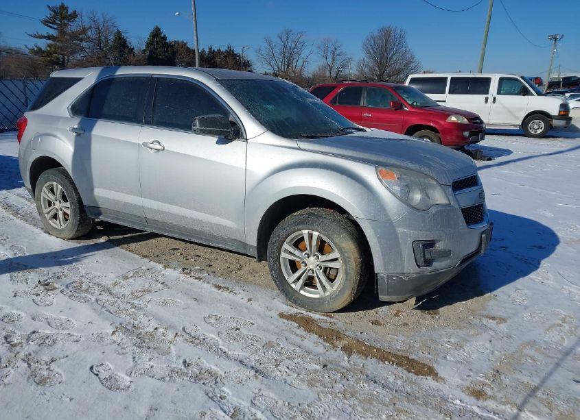 2014 Chevrolet Equinox LS (VIN 1GNALAEK5EZ117093) main photo