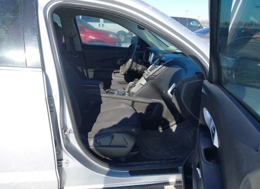 Photo 5 of 2014 Chevrolet Equinox LS (VIN 1GNALAEK5EZ117093)