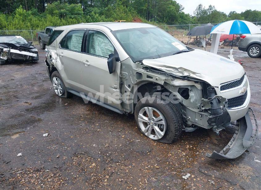 2015 Chevrolet Equinox LS (VIN 1GNALAEK5FZ118116) main photo