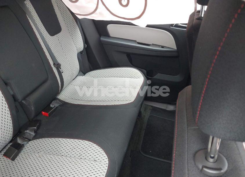 Photo 8 of 2015 Chevrolet Equinox LS (VIN 1GNALAEK5FZ118116)