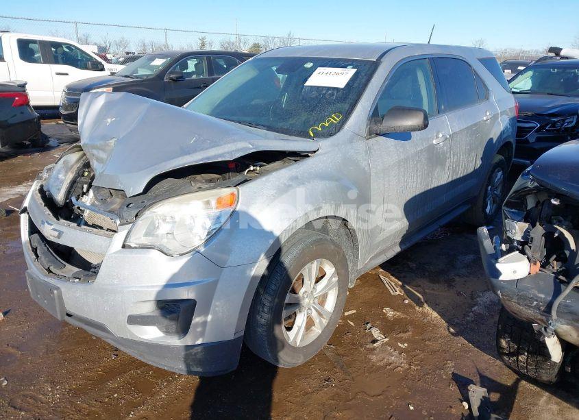 Photo 2 of 2014 Chevrolet Equinox LS (VIN 1GNALAEK6EZ113361)