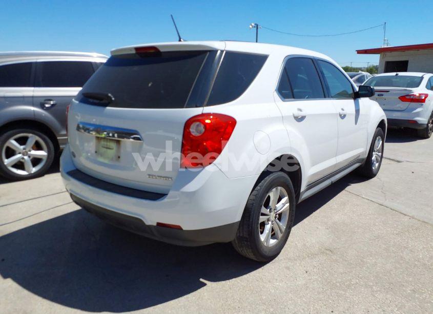 Photo 4 of 2014 Chevrolet Equinox LS (VIN 1GNALAEK6EZ130211)