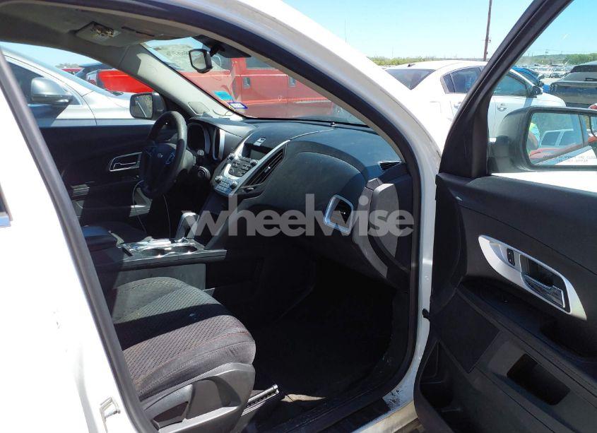 Photo 5 of 2014 Chevrolet Equinox LS (VIN 1GNALAEK6EZ130211)