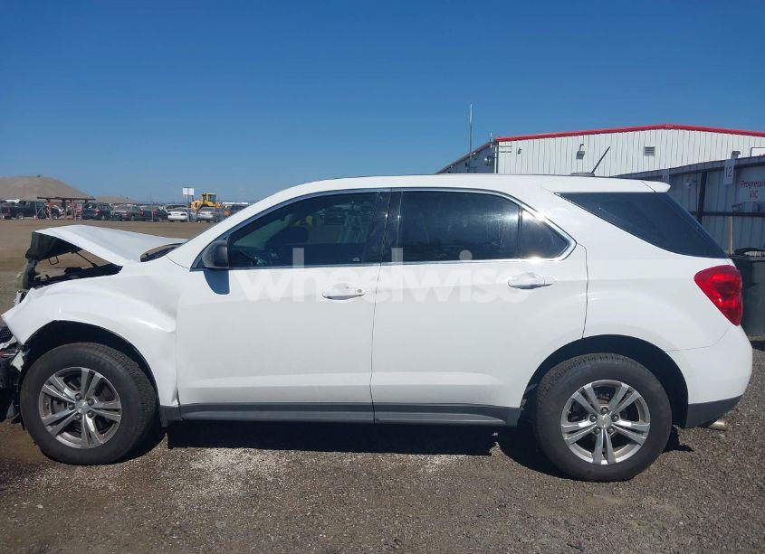 Photo 14 of 2015 Chevrolet Equinox LS (VIN 1GNALAEK6FZ100143)