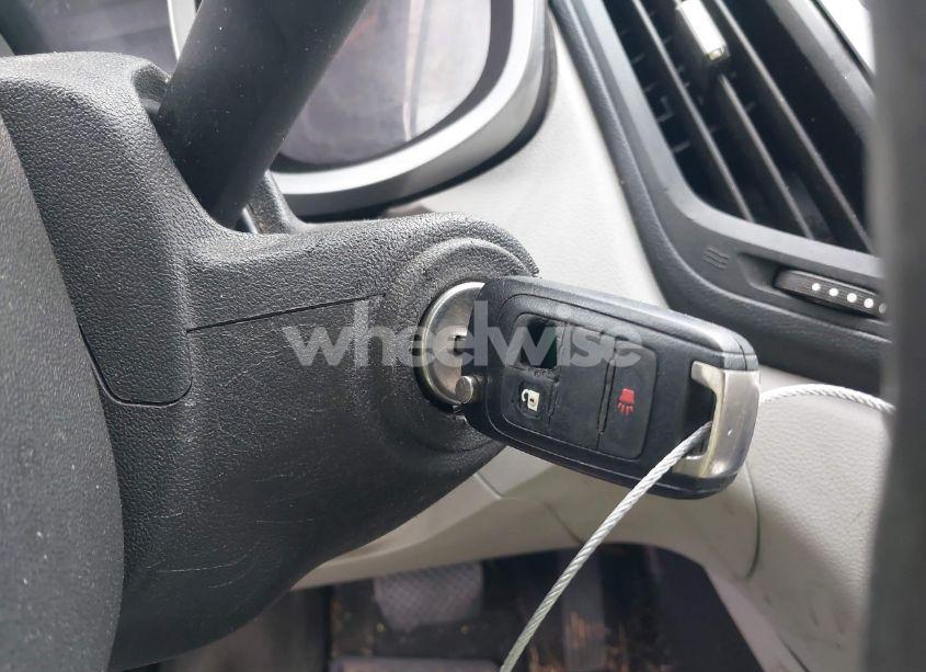 Photo 11 of 2015 Chevrolet Equinox LS (VIN 1GNALAEK6FZ132235)