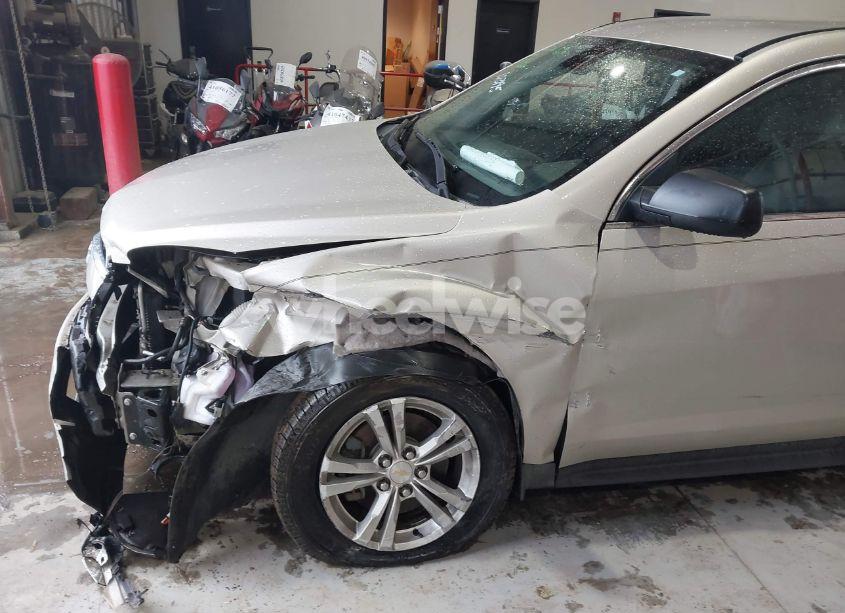 Photo 12 of 2015 Chevrolet Equinox LS (VIN 1GNALAEK7FZ103195)