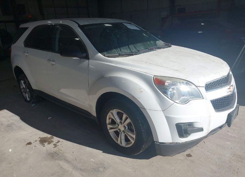 2015 Chevrolet Equinox LS (VIN 1GNALAEK7FZ135287) main photo