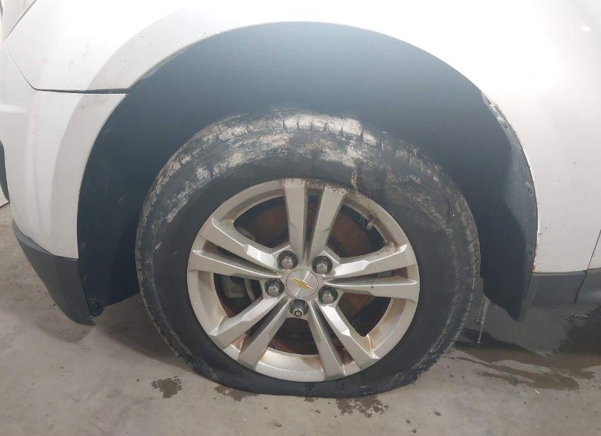 Photo 12 of 2015 Chevrolet Equinox LS (VIN 1GNALAEK7FZ135287)