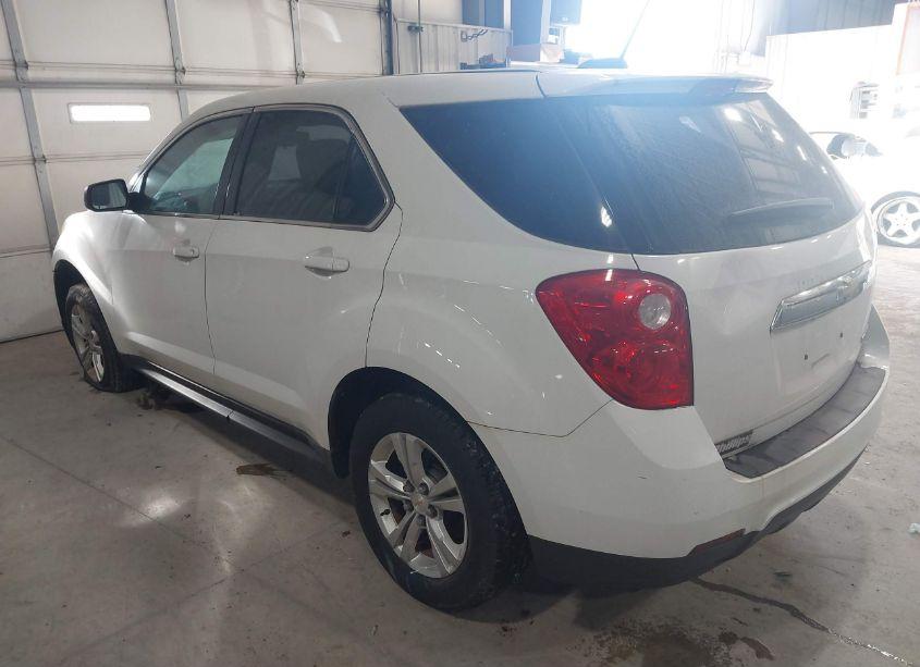 Photo 3 of 2015 Chevrolet Equinox LS (VIN 1GNALAEK7FZ135287)