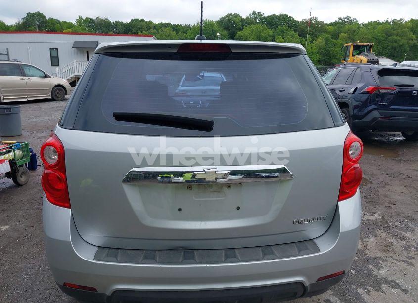 Photo 16 of 2015 Chevrolet Equinox LS (VIN 1GNALAEK9FZ113470)