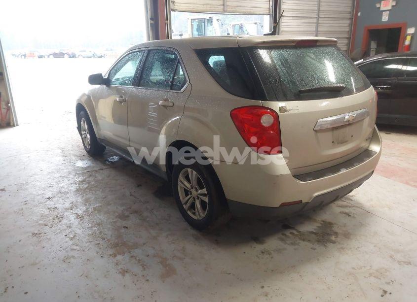 Photo 3 of 2014 Chevrolet Equinox LS (VIN 1GNALAEKXEZ120166)