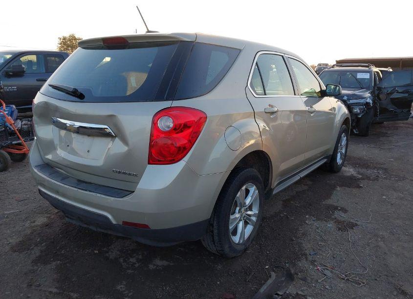 Photo 4 of 2015 Chevrolet Equinox LS (VIN 1GNALAEKXFZ141164)
