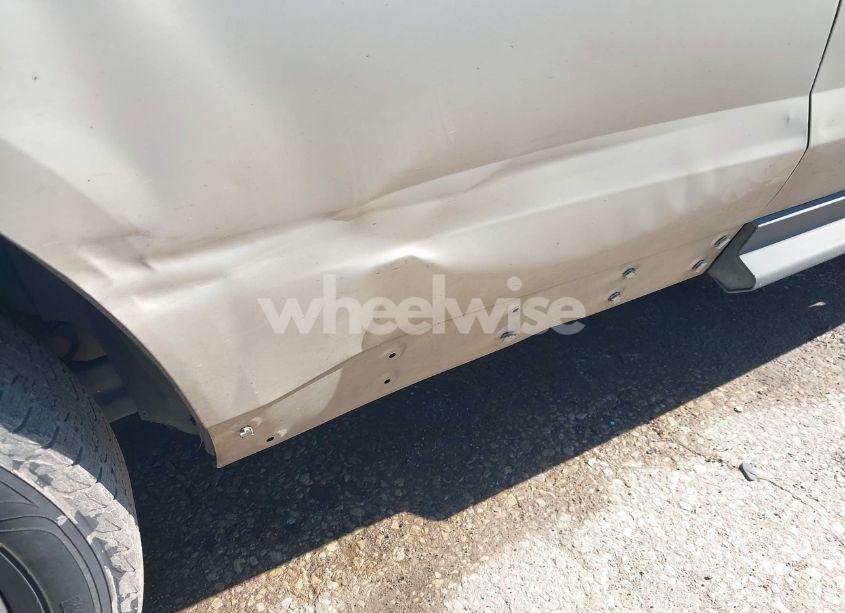 Photo 12 of 2015 Chevrolet Equinox LS (VIN 1GNALAEKXFZ142069)