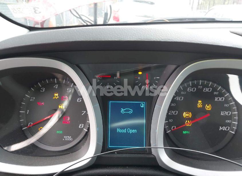 Photo 15 of 2015 Chevrolet Equinox 1LT (VIN 1GNALBEK0FZ102492)