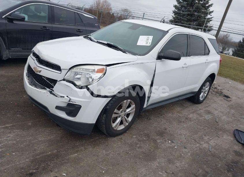 Photo 2 of 2013 Chevrolet Equinox LS (VIN 1GNALBEK1DZ124594)