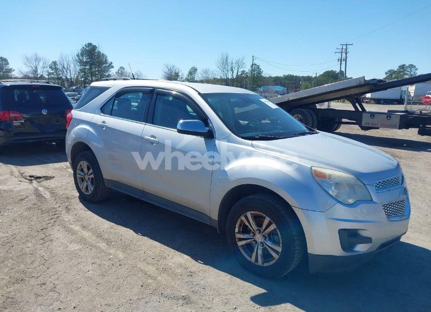 2013 Chevrolet Equinox LS (VIN 1GNALBEK2DZ107139) main photo
