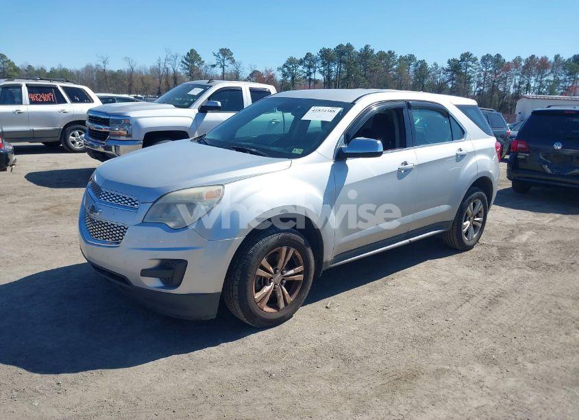 Photo 2 of 2013 Chevrolet Equinox LS (VIN 1GNALBEK2DZ107139)
