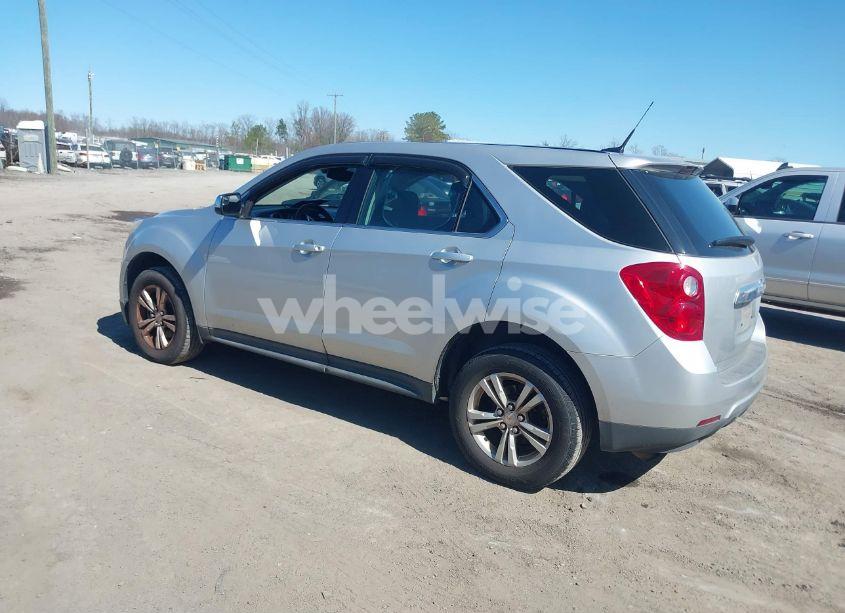 Photo 3 of 2013 Chevrolet Equinox LS (VIN 1GNALBEK2DZ107139)