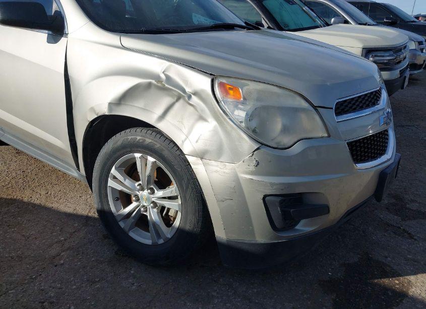 Photo 6 of 2013 Chevrolet Equinox LS (VIN 1GNALBEK2DZ111885)