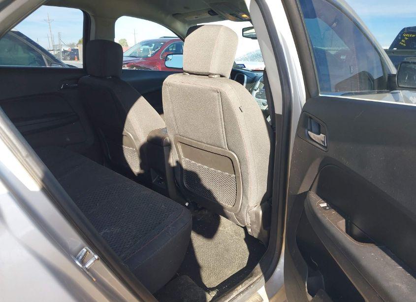 Photo 8 of 2013 Chevrolet Equinox LS (VIN 1GNALBEK2DZ111885)