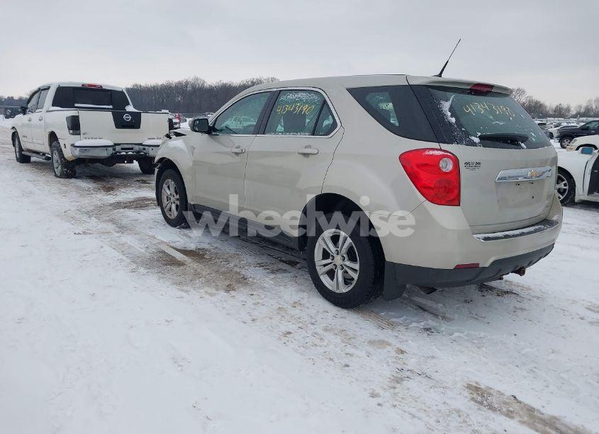 Photo 3 of 2013 Chevrolet Equinox LS (VIN 1GNALBEK2DZ112812)