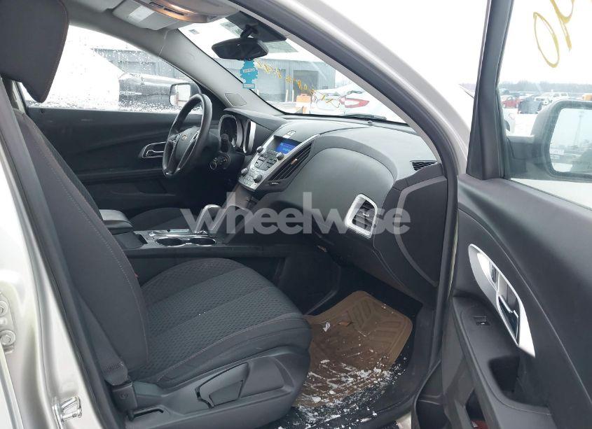 Photo 5 of 2013 Chevrolet Equinox LS (VIN 1GNALBEK2DZ112812)