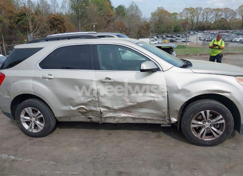 Photo 13 of 2014 Chevrolet Equinox 1LT (VIN 1GNALBEK2EZ111709)