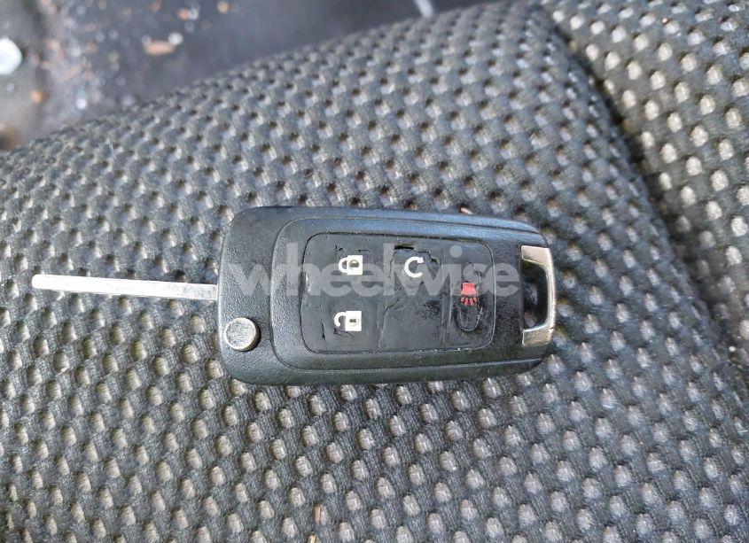 Photo 11 of 2015 Chevrolet Equinox 1LT (VIN 1GNALBEK2FZ135588)